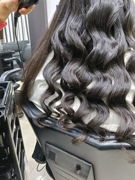 Ladies salon home service photo 2