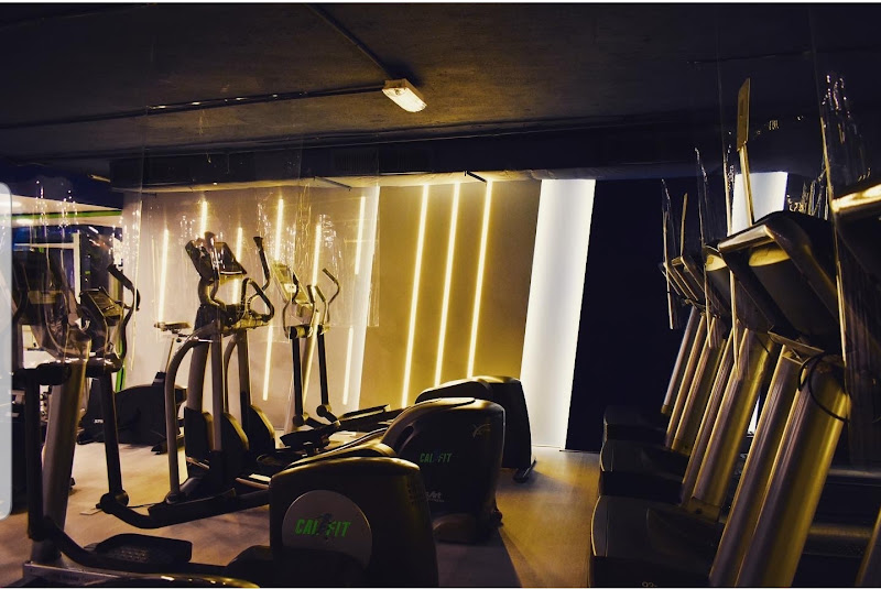 CalFit Family Gym for Ladies & Kids photo 2