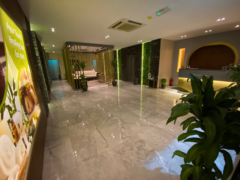 Spa Ayur touch for Men Massage and Spa مساج وسبا الفروانية - معهد شفاء أيور تاتش سبا الصحي للرجال