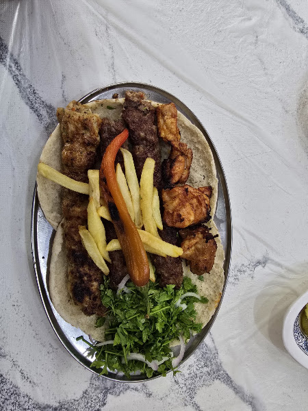 Fursan Aljazzera Resturant مطعم فرسان الجزيرة photo 3