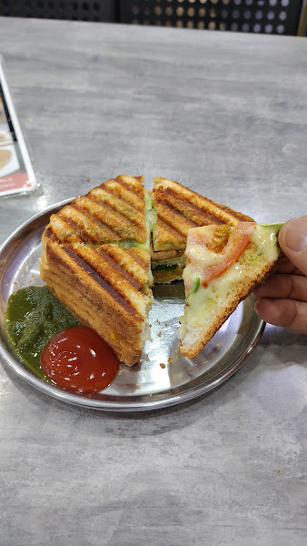 Bombay bakery & Restaurant. photo 3