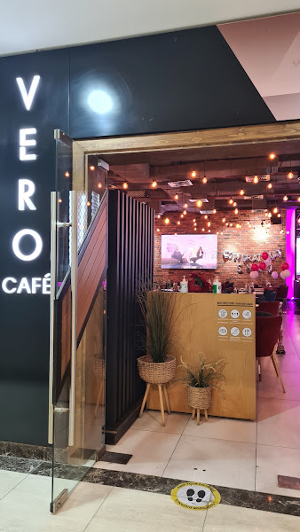VERO cafe& Restaurant photo 3