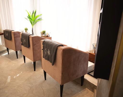 أن توينتي N20 salon photo 4