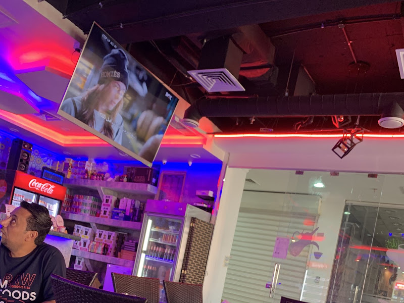 ري نيرو كافيه photo 3
