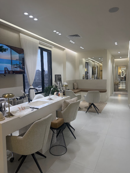 julá beauty salon photo 3