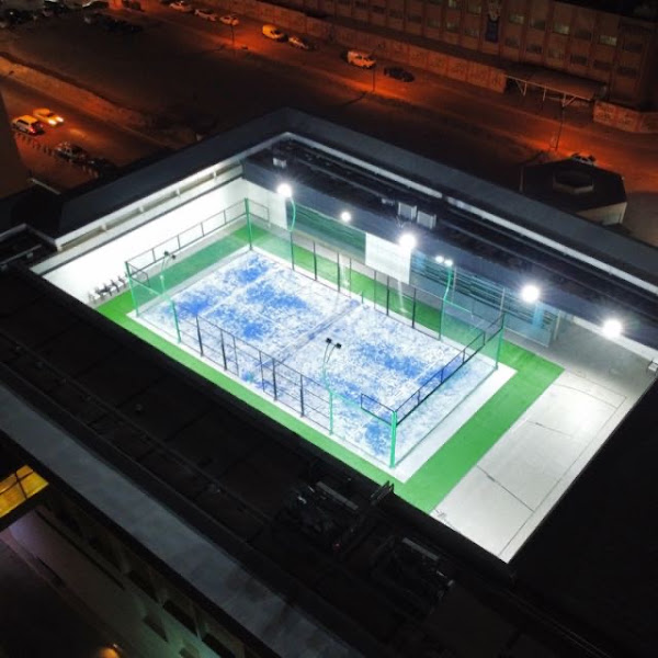 Crowne Plaza padel photo 4