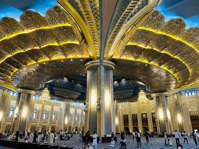 مكتبة المسجد الكبير العامة