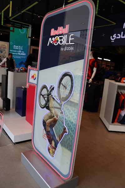 Red Bull Mobile by Zain BIBI Tower Branch photo 3