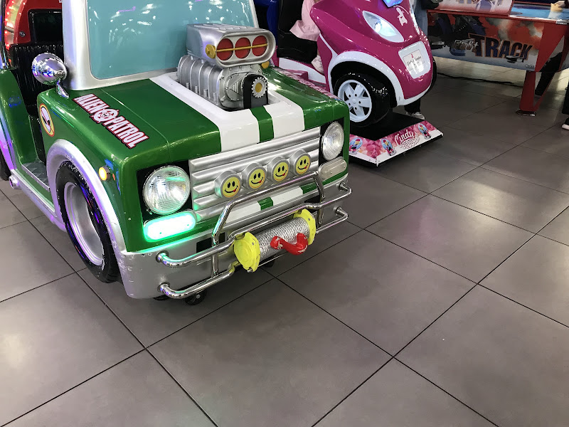 Play Boulevard mall photo 5