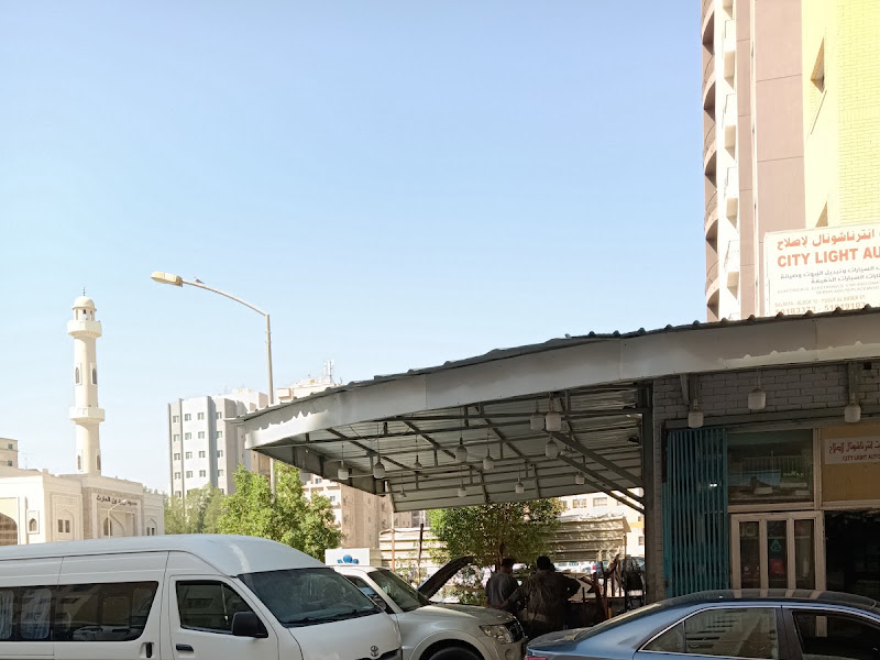 City light auto garage photo 5