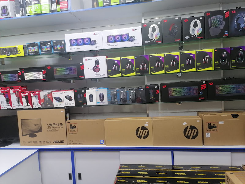 Laptop Computer Center مركز لاب توب للكمبيوتر photo 5