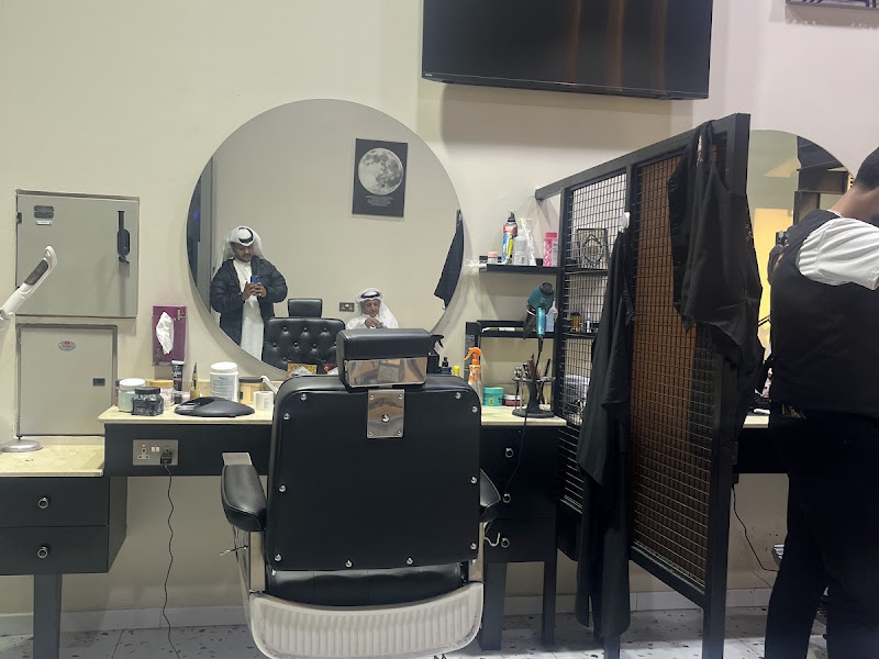 Loro piana Salon for men photo 2