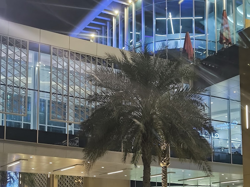 Al kout Mall parking lot photo 4