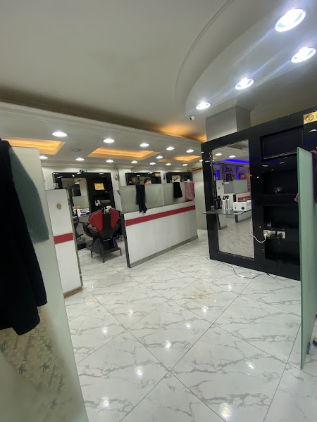 Salon handsome photo 5