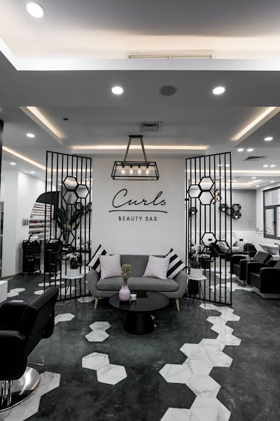 Curls Beauty Bar photo 2