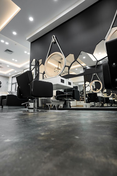 Curls Beauty Bar photo 4
