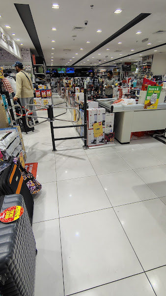 Grand Hyper Souk Al Kabeer photo 3