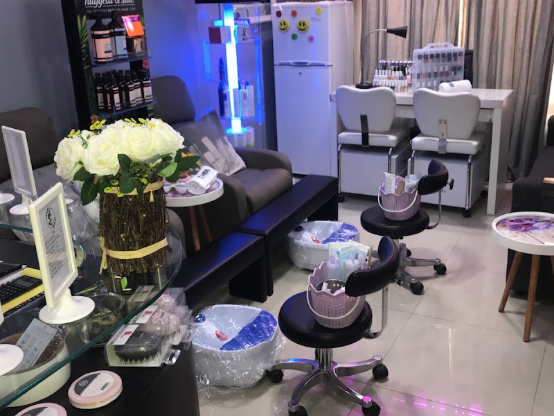 La Rene Beauty Salon and Spa