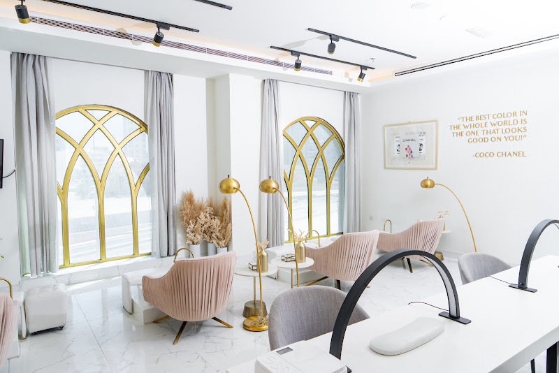 Le Blanc Salon photo 2